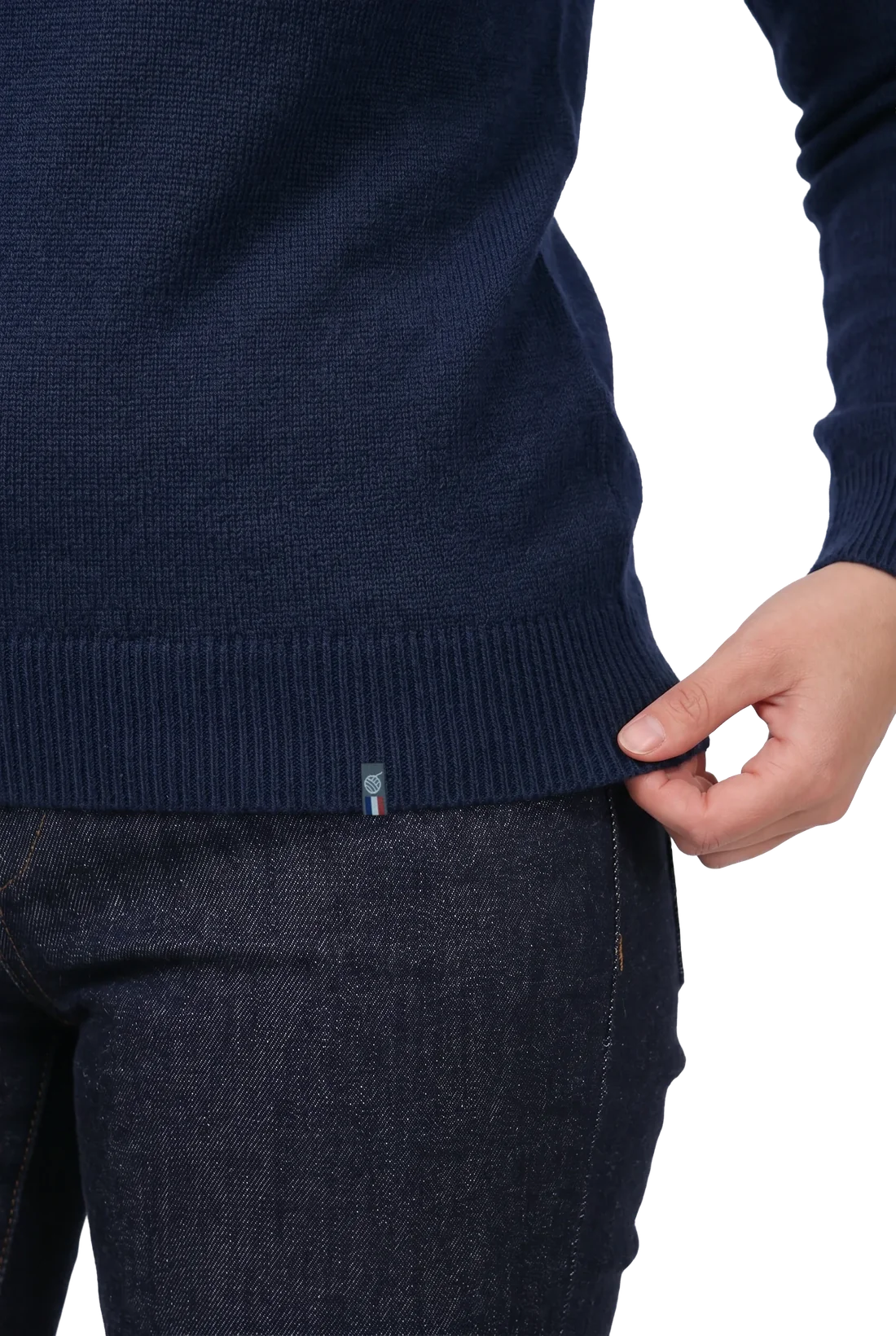 Pull Romy being worn, hem detail
